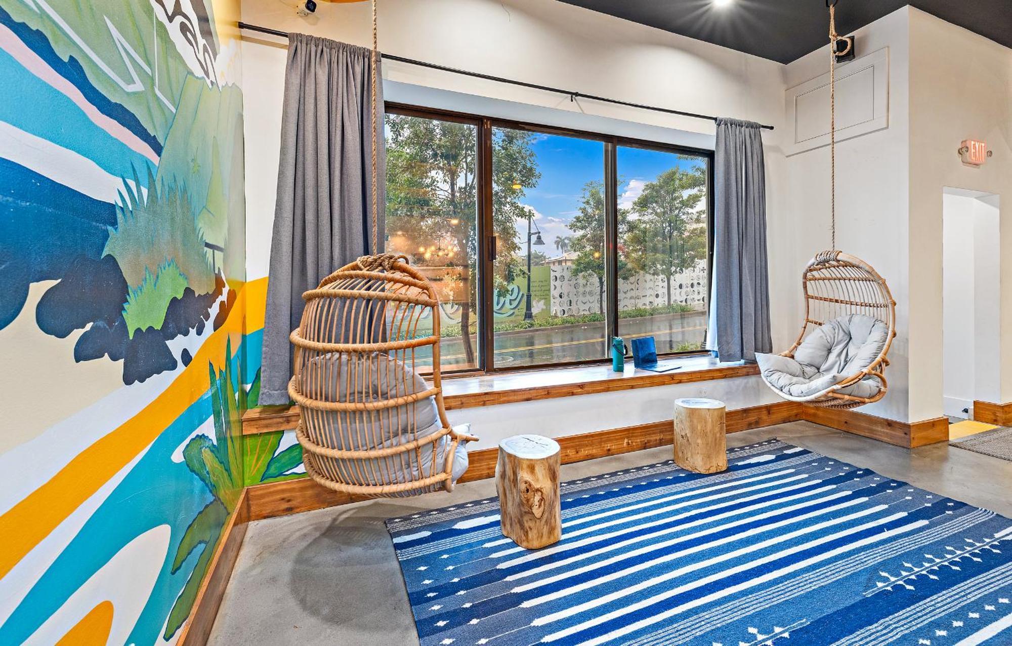 Howzit Hostels Wailuku Exteriör bild