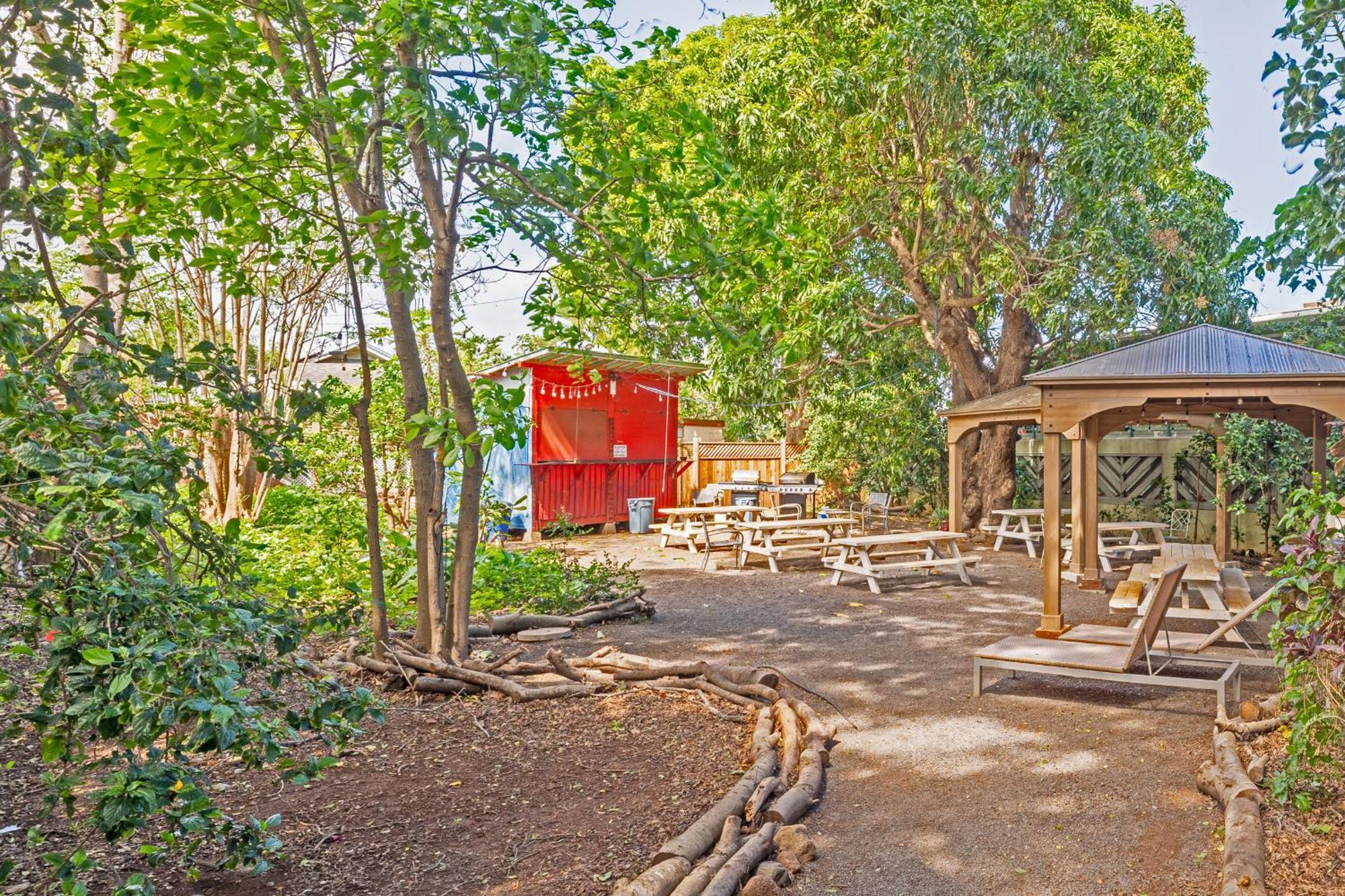 Howzit Hostels Wailuku Exteriör bild